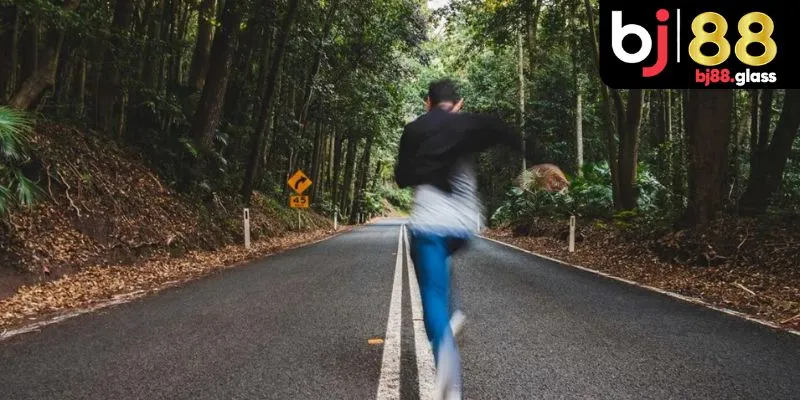 Mơ thấy bị dí là tốt hay xấu?